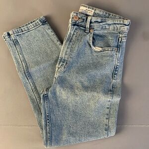 Stradivarius Organic Cotton Petite Slim Mom Jean with Stretch